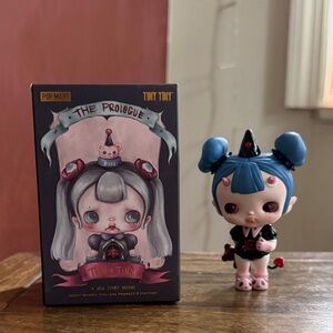 Tiny Tiny Prologue Popmart CHOICE Blue and Black Art Figurine